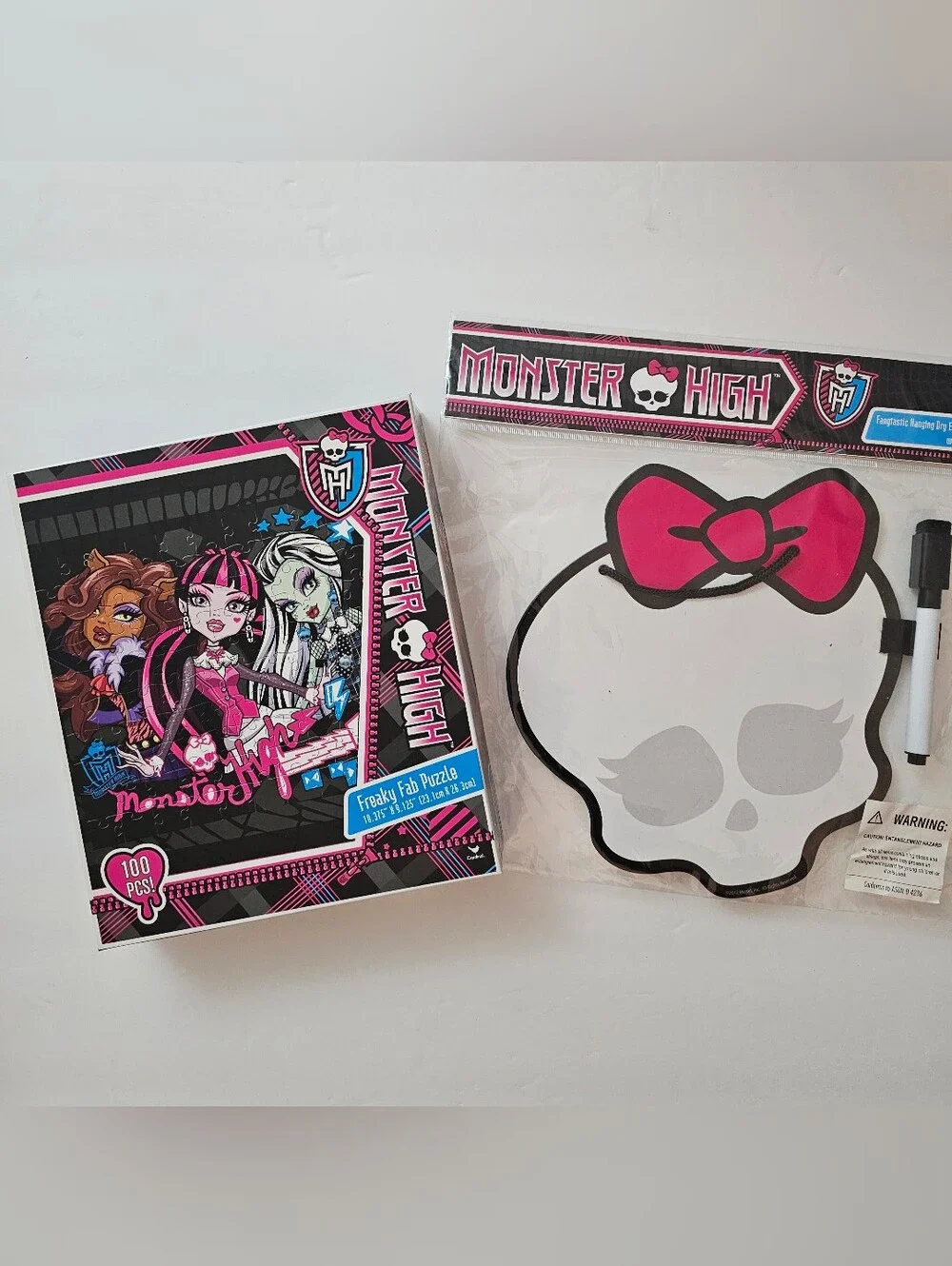 Monster High 100 Piece Puzzle & Dry Erase Board Gift Set